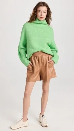 A.L.C. Kaleb Shorts -Denim Diva Shop alccc4245311835 1676566871125 2 0. UX357 QL90