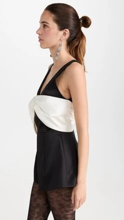 Alexis Gian Romper -Denim Diva Shop alxis206761cd2d 1670252243973 2 0. UX357 QL90