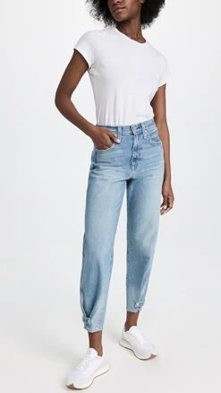 AMO Loving Tapered Leg Jeans -Denim Diva Shop amooo304071f602 1676323979090 2 0. UX357 QL90
