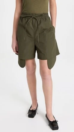 A Potts Parachute Pocketshorts