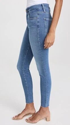 Good American Good Legs Jeans -Denim Diva Shop gamer302311b864 1684345876885 2 0. UX357 QL90