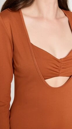 Hansen & Gretel Adrienne Dress -Denim Diva Shop hnsgr3005112832 1660071332682 2 0. UX357 QL90