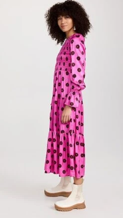 KITRI Petra Pink Retro Floral Shirred Dress -Denim Diva Shop kitri300751ee07 1668204373948 2 0. UX357 QL90