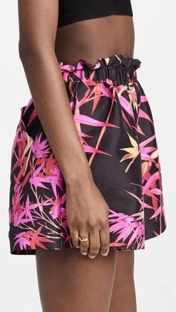 Kika Vargas Julie Shorts -Denim Diva Shop kvarg301061ef30 1674072721963 2 0. UX357 QL90