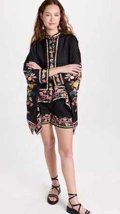 La Double J Pull-Up Shorts -Denim Diva Shop ladou306541071b 1681763251150 2 0. UX357 QL90