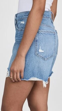 Madewell Mid Length Relaxed Shorts -Denim Diva Shop madew460591f4b6 1674745656599 2 0. UX357 QL90