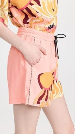 Scotch & Soda Mid Rise Printed Shorts -Denim Diva Shop maisn213181f22d 1678405963326 2 0. UX357 QL90