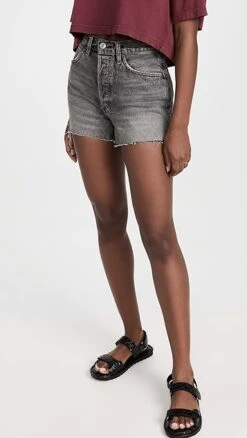 RE/DONE 50s Cutoff Shorts -Denim Diva Shop redon307781f522 1676478476494 2 0. UX357 QL90