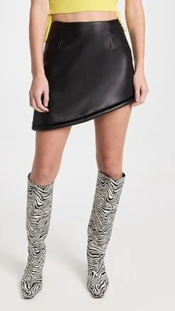 Simon Miller Lunar Skirt -Denim Diva Shop simil306721cd2d 1671148797350 2 0. UX357 QL90