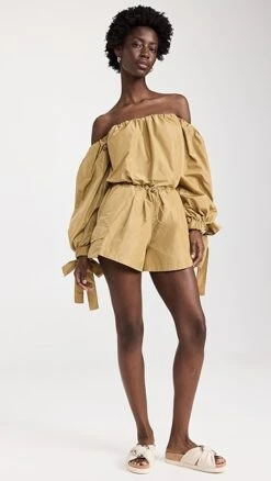 STAUD Colin Shorts -Denim Diva Shop staud3149010719 1676401756976 2 0. UX357 QL90