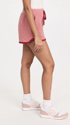 SUNDRY Quilted Shorts -Denim Diva Shop sundr3211319734 1673274158252 2 0. UX357 QL90