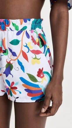 Suzy Black Dodi Shorts -Denim Diva Shop suzbl3003920d20 1683316554567 2 0. UX357 QL90