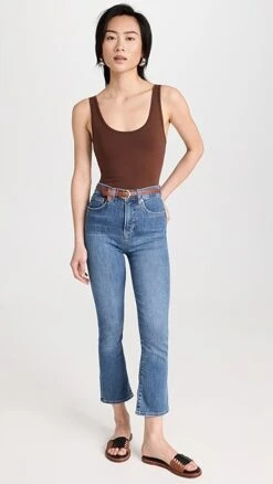 Veronica Beard Jean Carly Kick Flare Jeans -Denim Diva Shop vbeac305231f70e 1680038163460 2 0. UX357 QL90