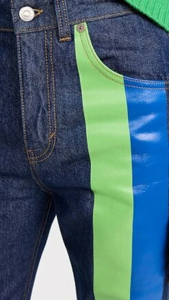 Victoria Beckham Julia Jeans -Denim Diva Shop vbedb302641eed2 1671663238558 2 0. UX357 QL90