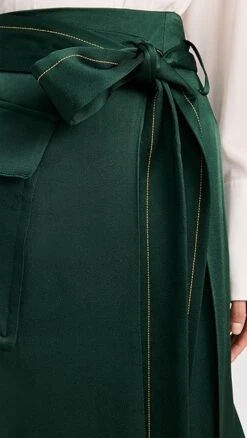 Victoria Beckham Trench Skirt -Denim Diva Shop vbedb3028015921 1673974353321 2 0. UX357 QL90